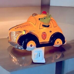 Henry Cavanagh 3D Dog Car Night Light Swivel Plug Kids Room